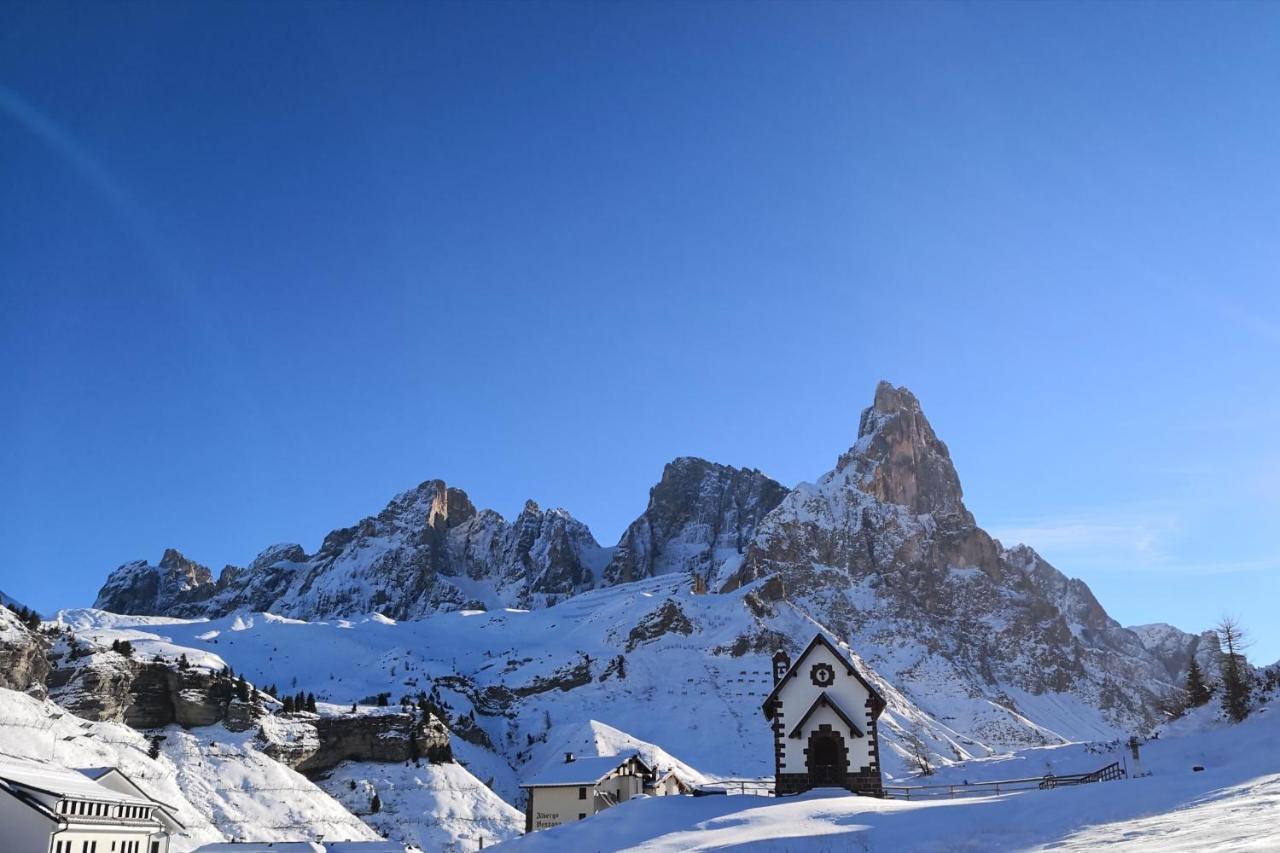 Hotel Alpenrose Passo Rolle Exterior foto