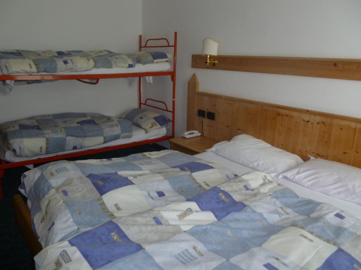 Hotel Alpenrose Passo Rolle Zimmer foto